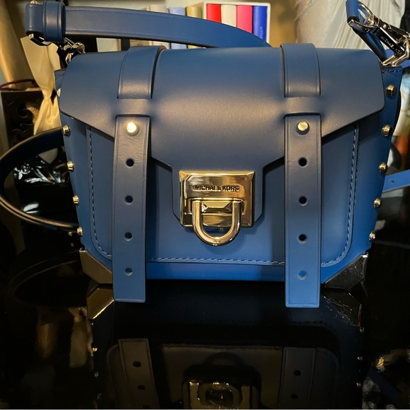 Women's Blue Manhattan Leather Crossbody Bag - Picture 3 of 5